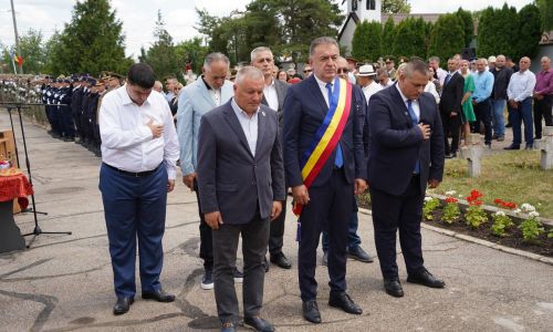 Ziua Eroilor a fost marcată la Piteşti! Mesajul primarului Gentea