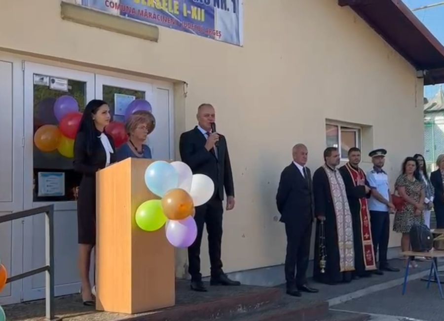 Bucurie la începutul anului școlar în comuna argeșeană Mărăcineni