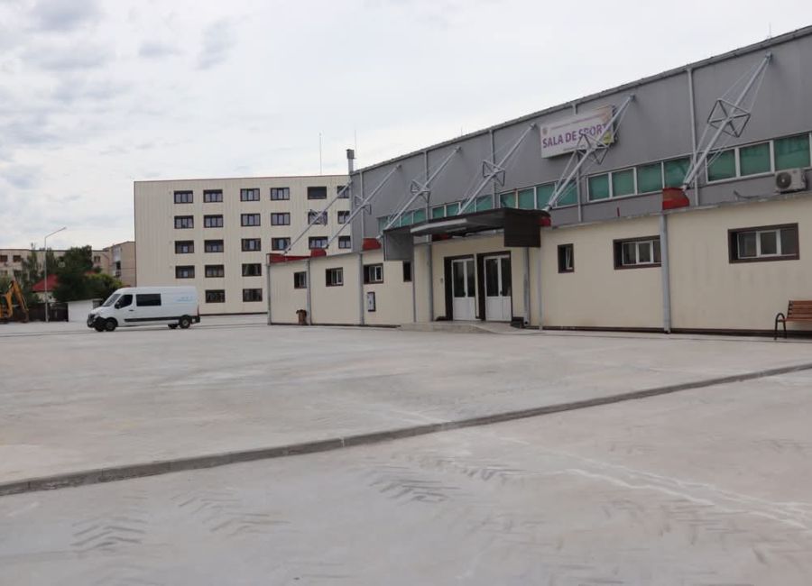 Vești excelente privind lucrările derulate la curtea exterioară a Școlii Gimnaziale "Liviu Rebreanu"