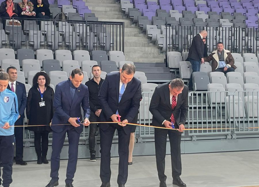 S-a INAUGURAT Sala Polvalentă Piteşti