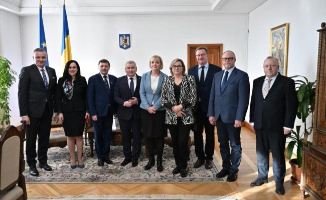 Simona Bucura Oprescu, dezbateri cu parlamentarii polonezi