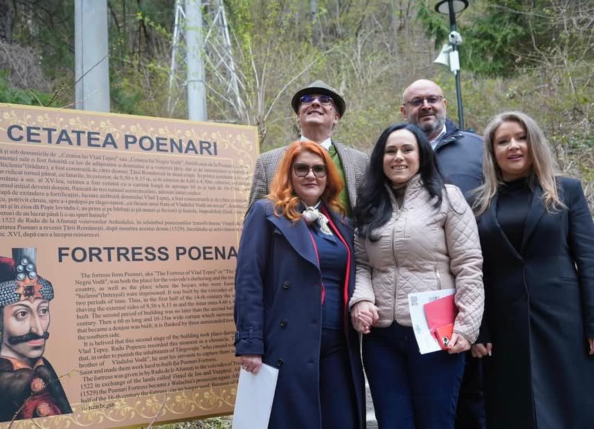 Cetatea Poenari, redeschisă! “Între munte și cer, alături de istorie și oameni inimoși”