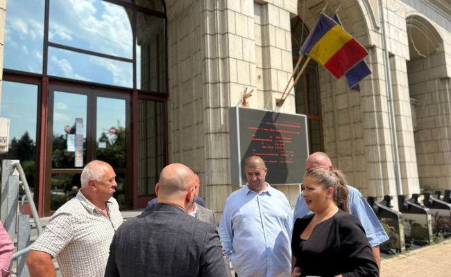 Prefectul Ioana Făcăleață, la Ministerul Mediului împreună cu mai mulți primari pentru a discuta despre problema urșilor din Argeș