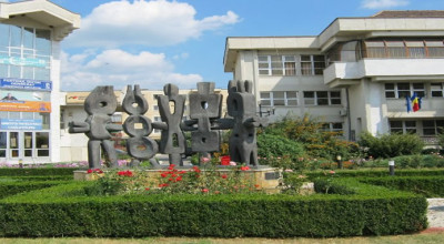 La Topoloveni, Festival Naţional de cântec popular
