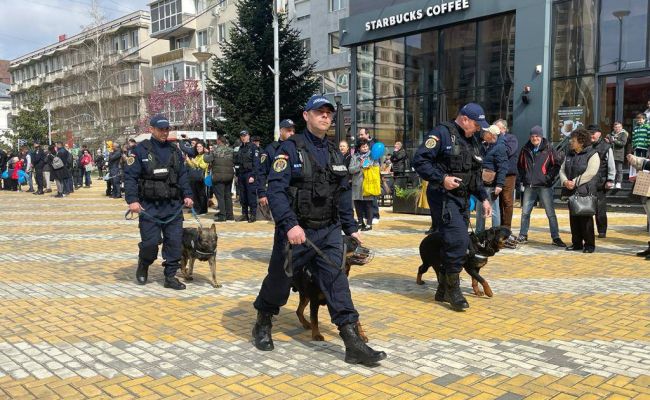 Cristian Gentea: 'La mulţi ani, Jandarmeria Română'