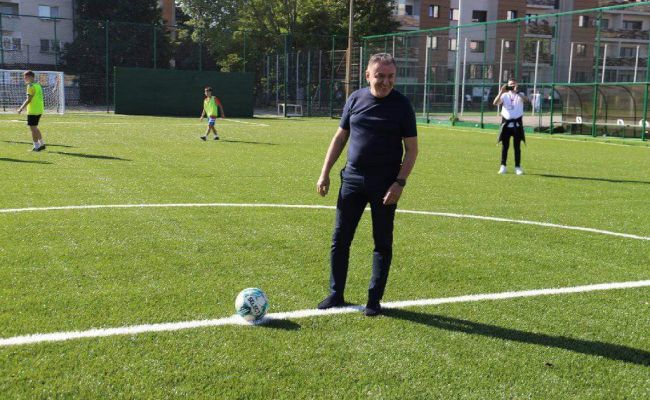 Investiție URIAȘĂ în Pitești! Terenul de fotbal "Aripi" a fost MODERNIZAT
