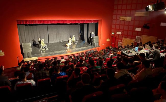 Ziua Mondială a Teatrului a fost marcată la Centrul Cultural Mioveni