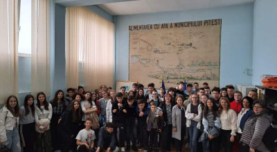 În 'Săptămâna Verde', peste 1000 de elevi în vizită la SC Apă Canal 2000 SA Pitești