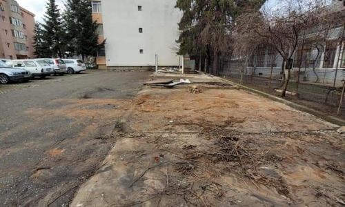 Opt garaje vechi au fost DEMOLATE pe strada Rahovei