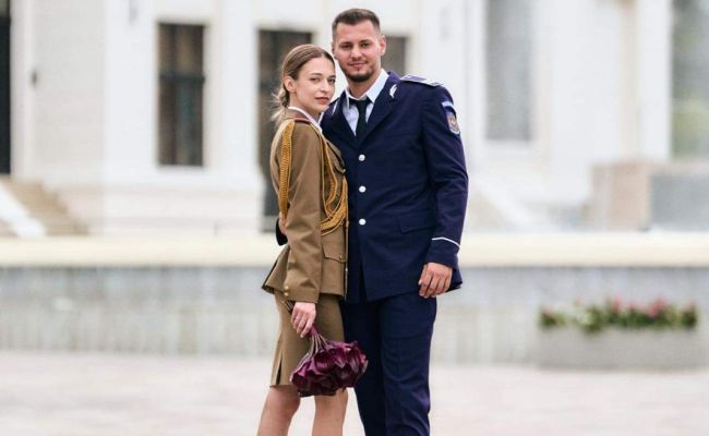 Nuntă mare în Argeş! Cristi Dumitru și-a măritat fiica cea mare! Cristian Gentea şi soţia acestuia au fost naşi