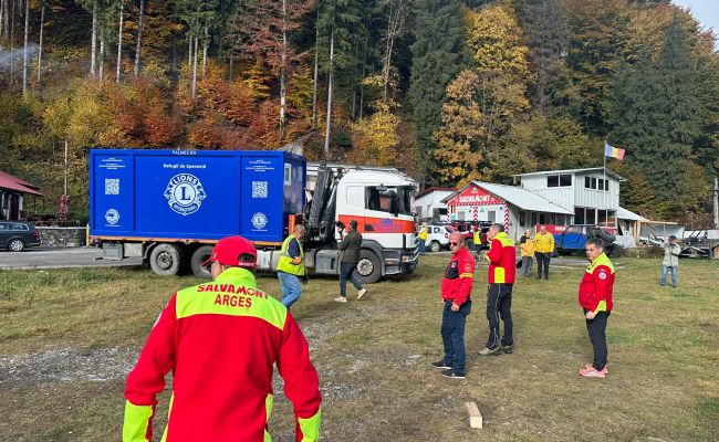 Două noi refugii montane vor crește siguranța turiștilor în masivele Făgăraș și Iezer.