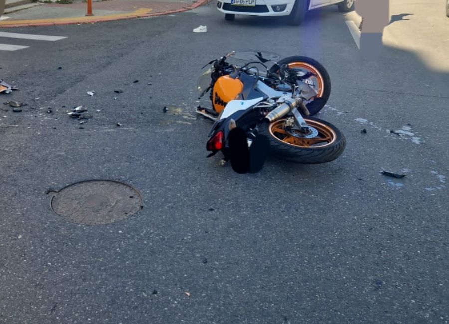 ACUM! Motociclist, accident GRAV în Pitești