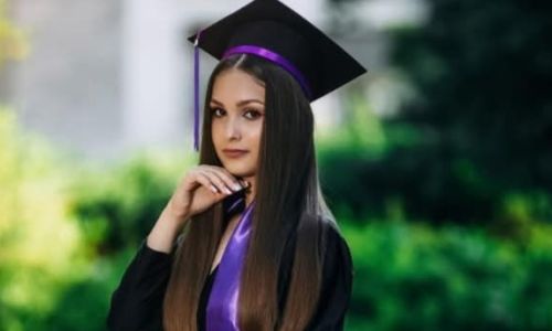 Ioana, singura medie de 10 la Evaluarea Națională în Argeș!