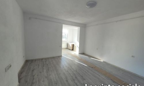 Primarul Gentea, inspecţie pe şantierele din Piteşti