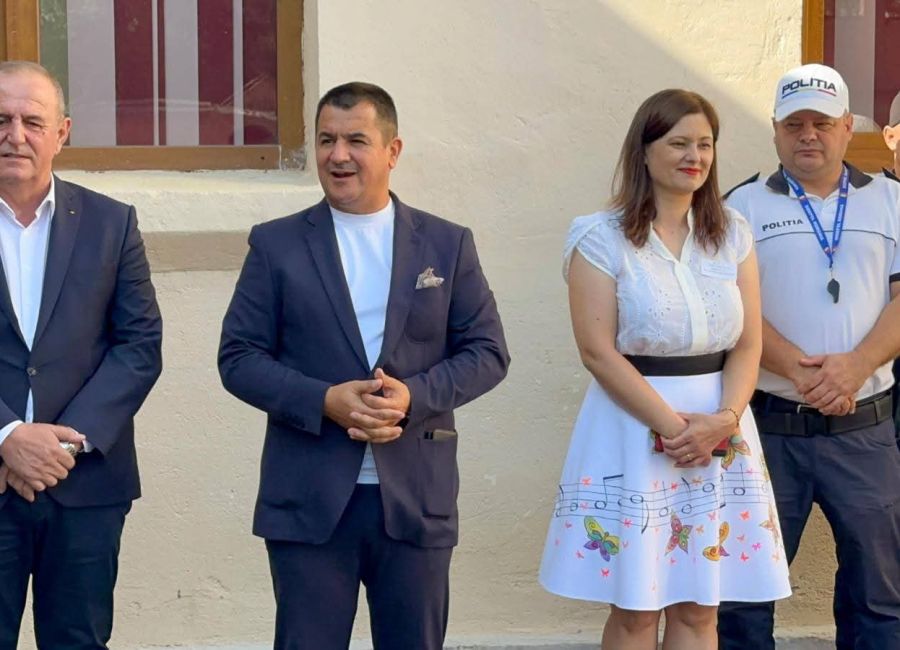 Clipe de emoție la începerea noului an școlar la Ștefănești!