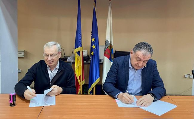 Investiții cu fonduri nerambursabile în unitățile de învățământ din Pitești