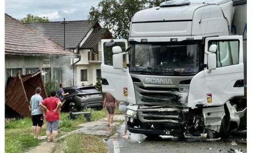 ACUM! Accident GRAV în Argeș! Victimă ÎNCARCERATĂ