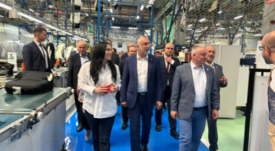 Ministrul Simona Bucura-Oprescu și omologul din Turcia, Vedat Işıkhan, vizită la două fabrici din Argeș