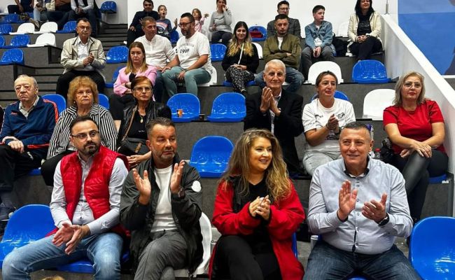 Început cu dreptul pentru noua echipă de handbal a orașului Mioveni!