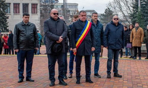 În Piteşti au fost marcaţi 34 de ani de la Revoluţie