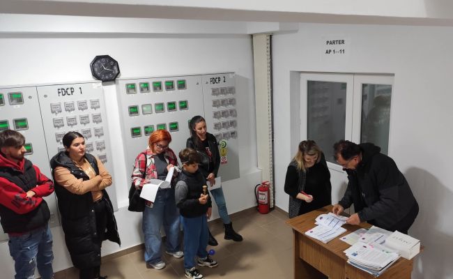 13 apartamente și garsoniere repartizate tinerilor din Mioveni