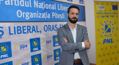 PNL vrea INVESTIȚII în Pitești...DULĂPIOARE, TRENULEȚ, DESENE PE ASFALT și...