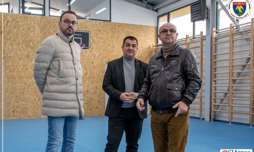 O sală de sport a fost INAUGURATĂ în comuna Priboieni