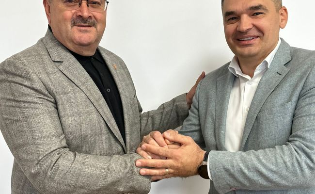 PRO România îi susține pe Ion Mînzînă la Consiliul Județean Argeș și pe Cristian Gentea la Primăria Pitești!