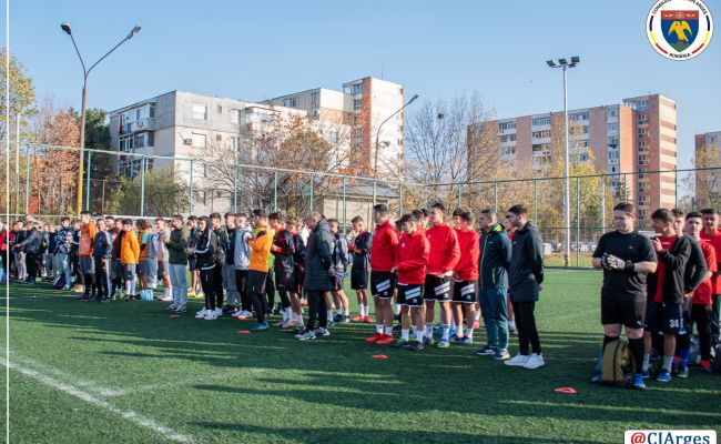 La Piteşti şi Costeşti s-a dat startul Cupei Liceelor-Viitori Campioni