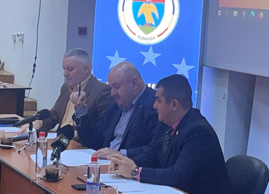Marius Nicolaescu: 'Să scoatem praful din casele oamenilor'