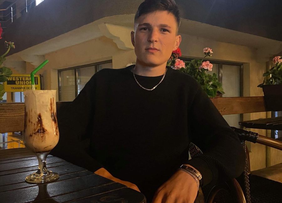 El este tânărul MORT în accidentul de la Merișani! Avea numai 21 de ani
