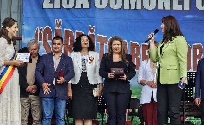 Prefectul Ioana Făcăleață: "La mulți ani, Călinești"