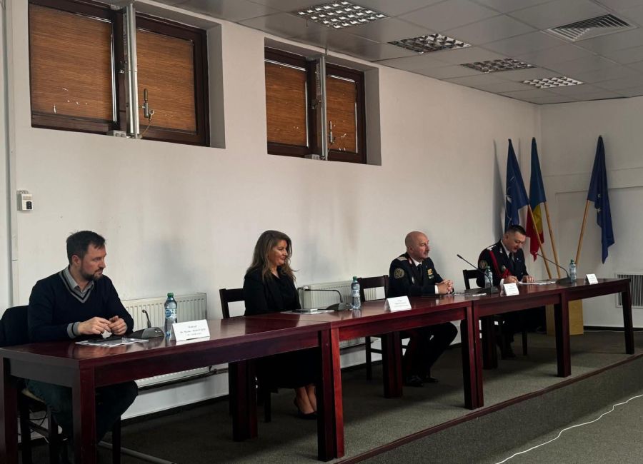 Prefectul de Argeș, mesaj adresat reprezentanților ISU Argeș: "Să fie eroii pe care toată lumea se bazează"