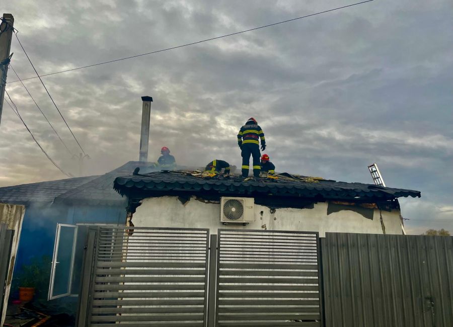 ACUM! Incendiu URIAȘ în Argeș
