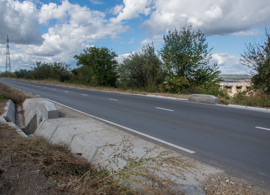 Lucrări de modernizare pe mai multe drumuri din Argeş
