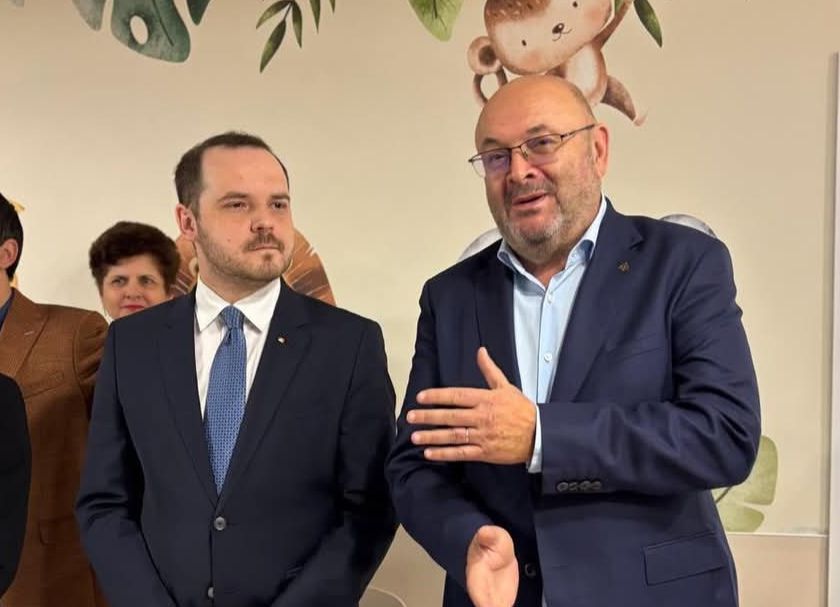 Ministrul Sănătății, Alexandru Rogobete: “De aici, din Argeș, dați un exemplu pozitiv întregii țări!”