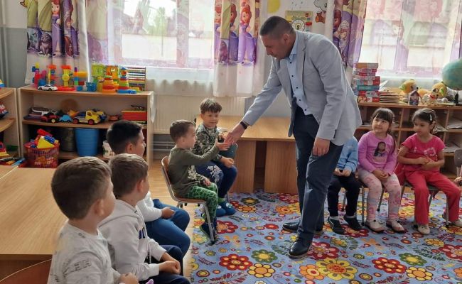 În comuna Bradu au început manifestările prilejuite de Ziua Copilului