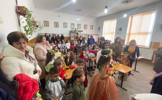 Peste 200 de elevi, la concursul județean "Emoție de toamnă" de la Bălilești