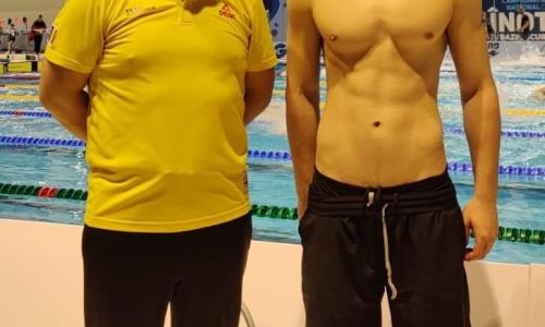 Adrian Nae va reprezenta Dacia Mioveni la Naționalul de înot