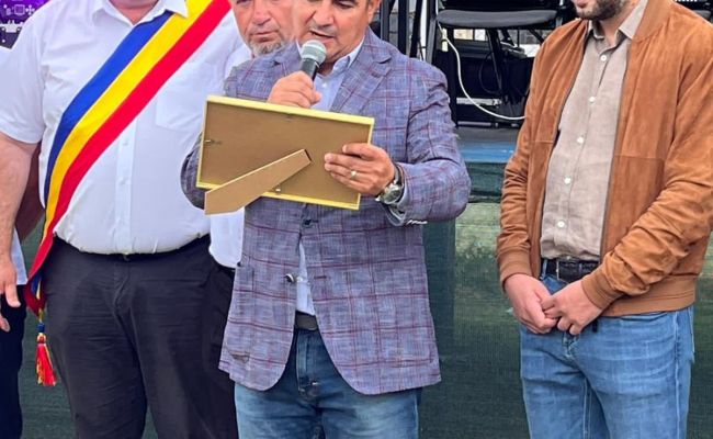 Zi de sărbătoare la Buzoești – tradiție, oameni harnici și speranță pentru viitor!