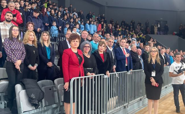 S-a INAUGURAT Sala Polvalentă Piteşti
