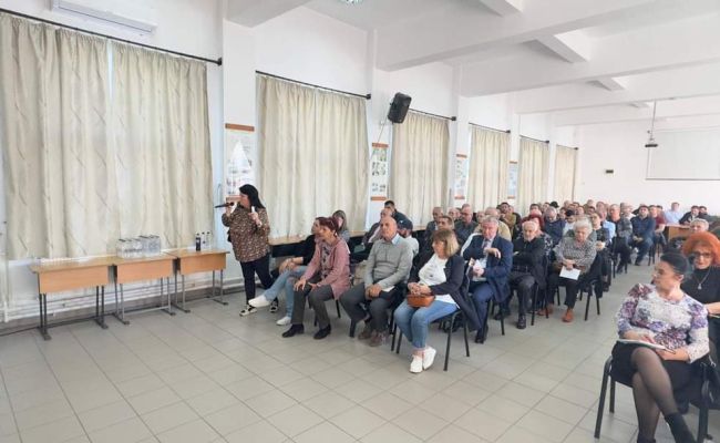 Primarul Cristian Gentea, întâlnire cu piteștenii din cartierele Craiovei și Războieni