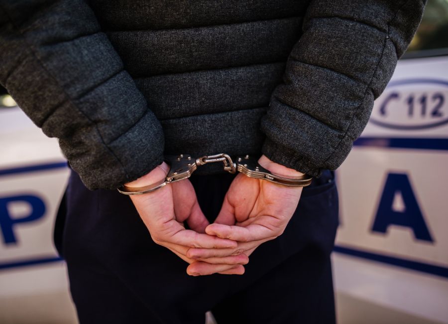 Un argeşean a încălcat în repetate rânduri măsura arestului la domiciliu