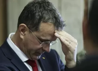 Ionuț Moșteanu a demisionat de la Ministerul Apărării!