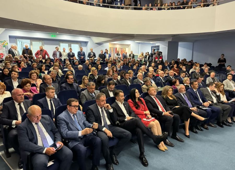 Miniștrii Simona Bucura-Oprescu și Alexandru Rafila, la prima ediție a Simpozionului Internațional „Carol Davila” de la Pitești: “Educație, Social, Sănătate”