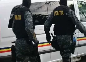 VIDEO! PERCHEZIŢII în Argeş! Descinderi la traficanţii de DROGURI