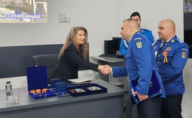 Prefectul Ioana Făcăleață: "La mulți ani, jandarmi argeșeni"