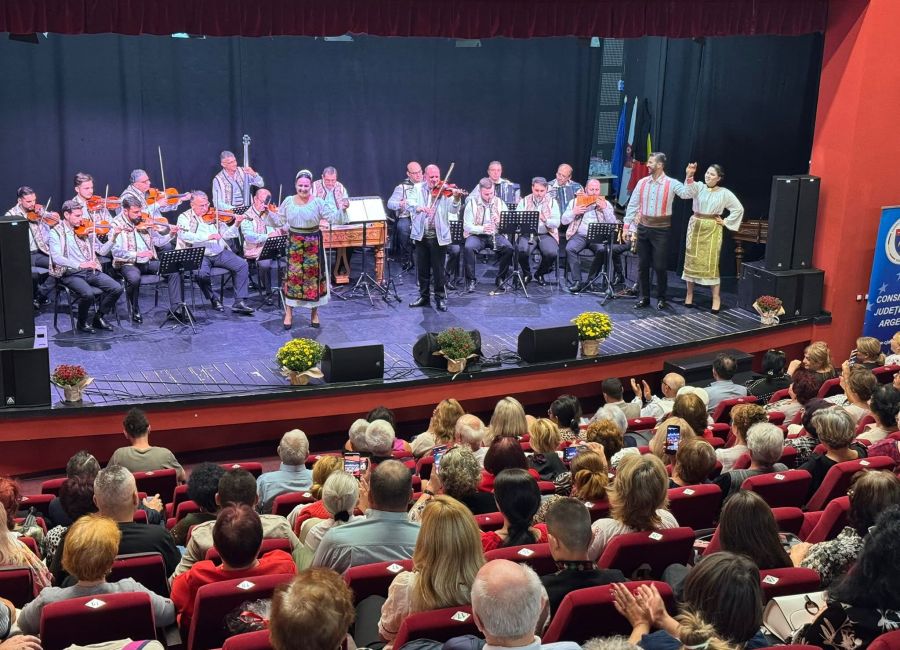 Folclorul autentic a adunat publicul la Mioveni!