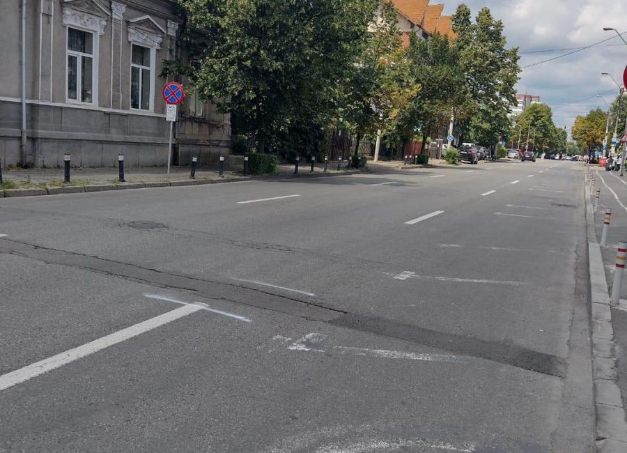 Lucrări de frezare și asfaltare pe Bulevardul Republicii