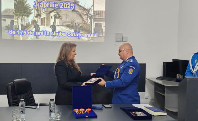 Prefectul Ioana Făcăleață: "La mulți ani, jandarmi argeșeni"